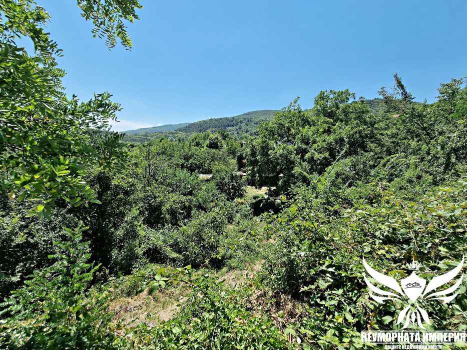 Продавам парцел/земя с площ от 1893кв.м. в село Руен общ.Куклен