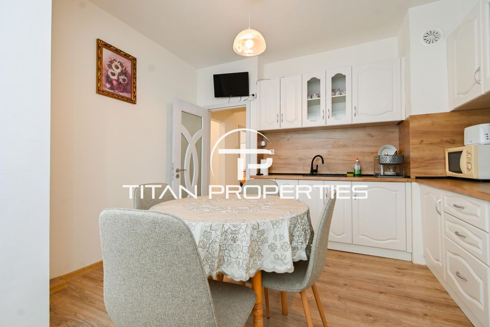 Дава се под наем Четиристаен апартамент в София, Банишора - 101 кв.м за 797.64 € - Снимка #2