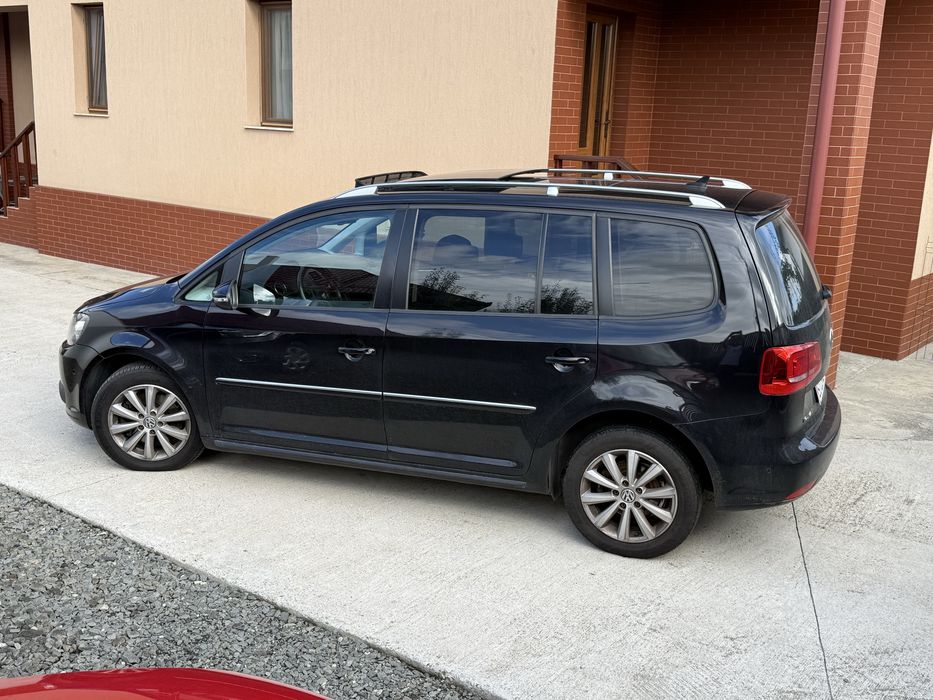 VÂND Volkswagen Touran 2015 170cp