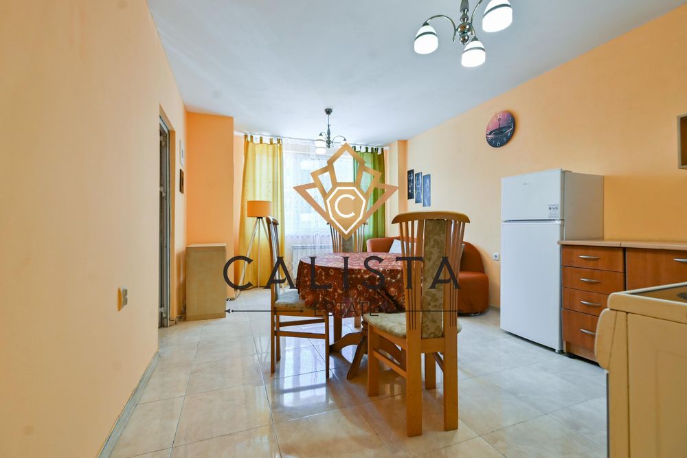 Дава се под наем Двустаен апартамент в София, Център - 55 кв.м за 597.21 € - Снимка #1