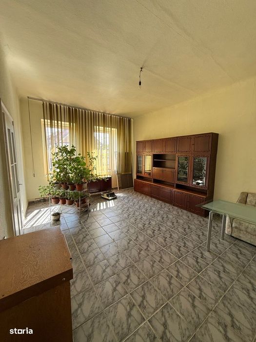 Casă + curte în centrul localității Şura Mică- direct de la proprietar