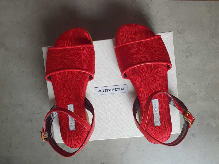 Sandale Dolce Gabbana Italia nr 32 piele naturala