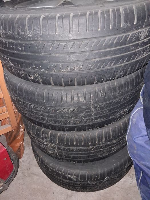 Продам шины с диском от Ярис