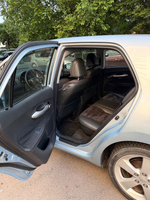 TOYOTA Auris 2011 — imagine 5