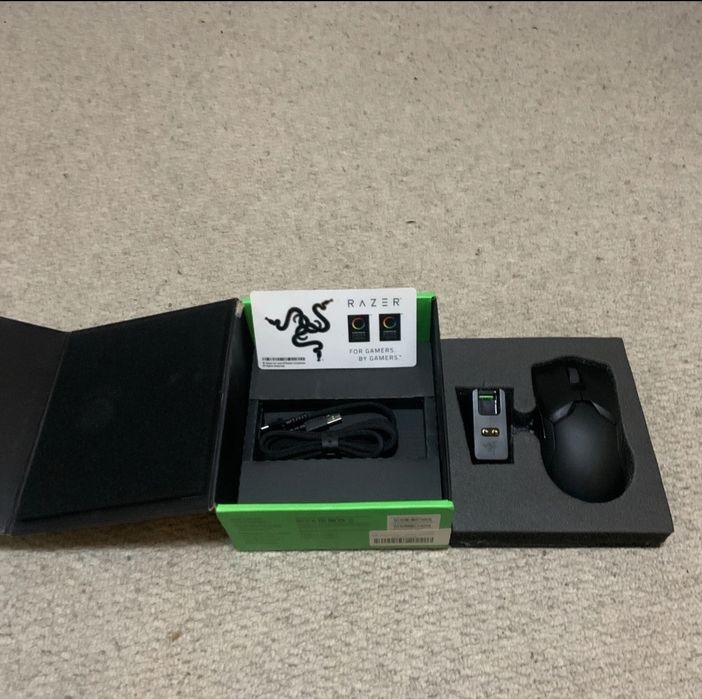 Vand mouse gaming Razer Viper Ultimate impecabil