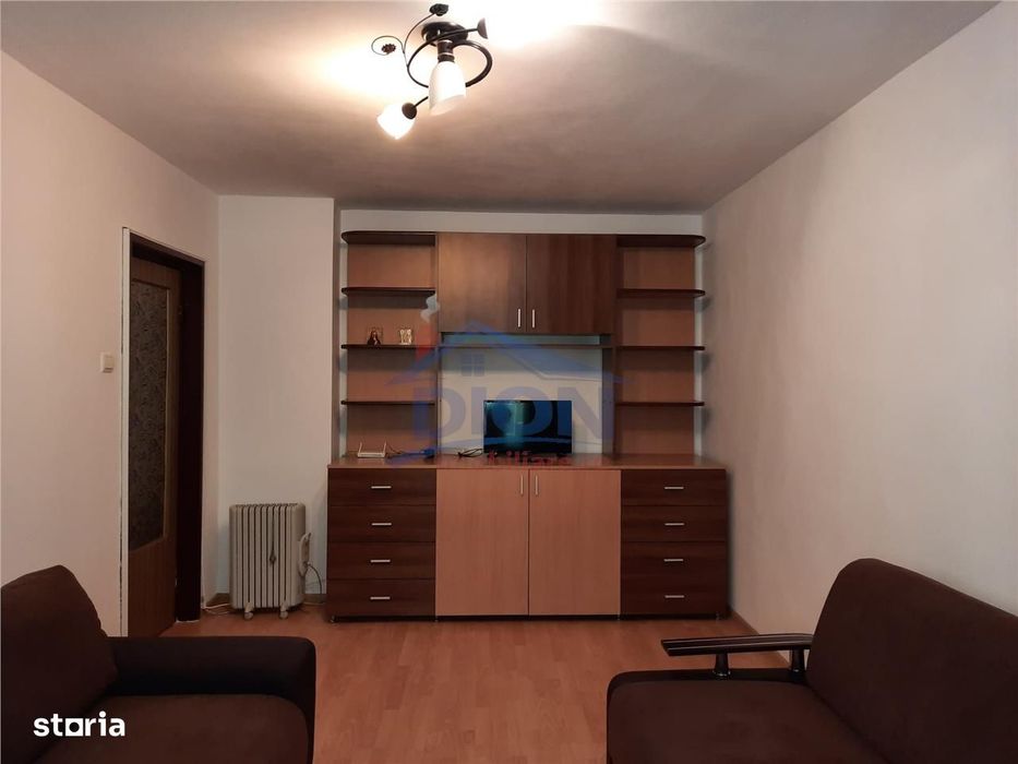 Garsoniera Bloc Mixt, 1 Decembrie