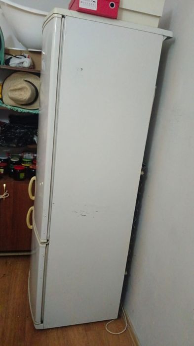 Продам холодильник