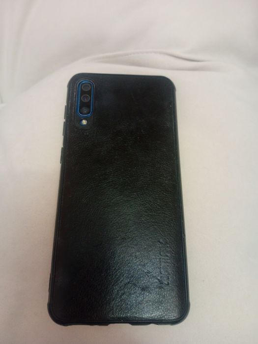 Samsung A 50 на 128 гб.