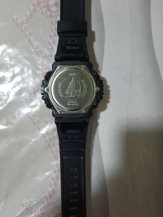 Бирси, 100 минг, Часы 4 вида оригиналные все