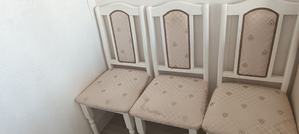 Продам стулья СРОЧНО