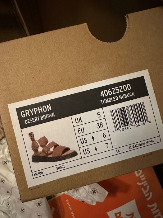 Dr Martens Gryphon Tumbled Nubuck сандали