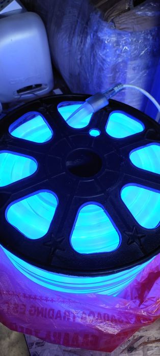 Гибкий неон голубой 220 вольт 50 метров бухта новый