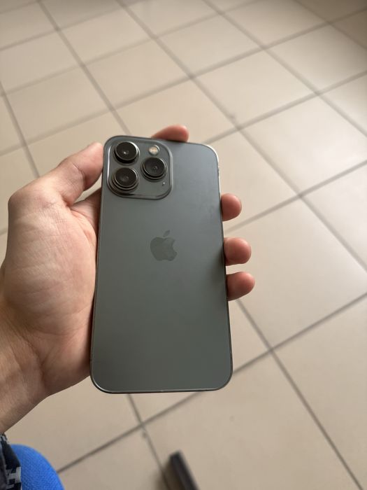 Прдам Айфон 13 про