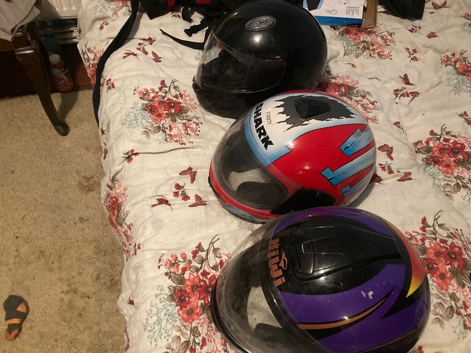 Căşti moto diferite mărimi