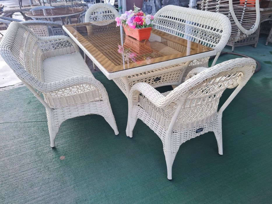 Плетёная мебель комплект 8нальный 2,5 ×1 размеры