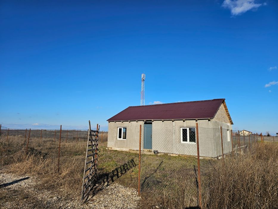 Teren 414 mp + casă în construcție | Teghes – Domnești | lângă A0