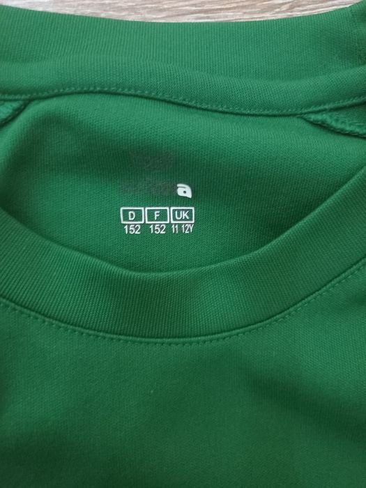 Tricou mărimea 152 nou