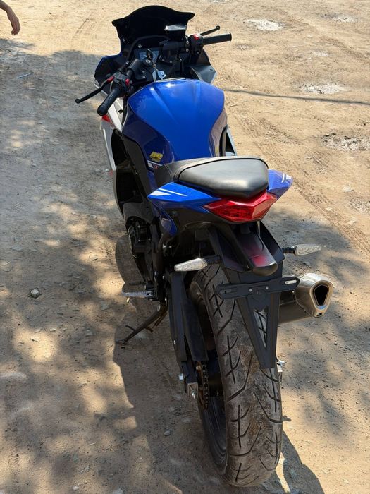 Drongo moto 400kuba