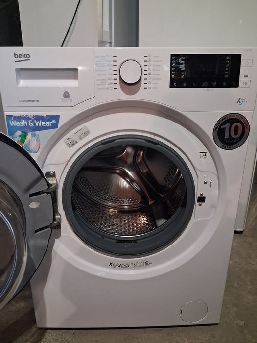 BEKO комбинирана пералня и сушилня. Без следи от употреба. За повече и