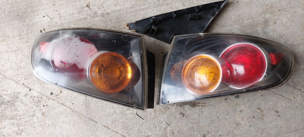 Мазда 3  задний стоп