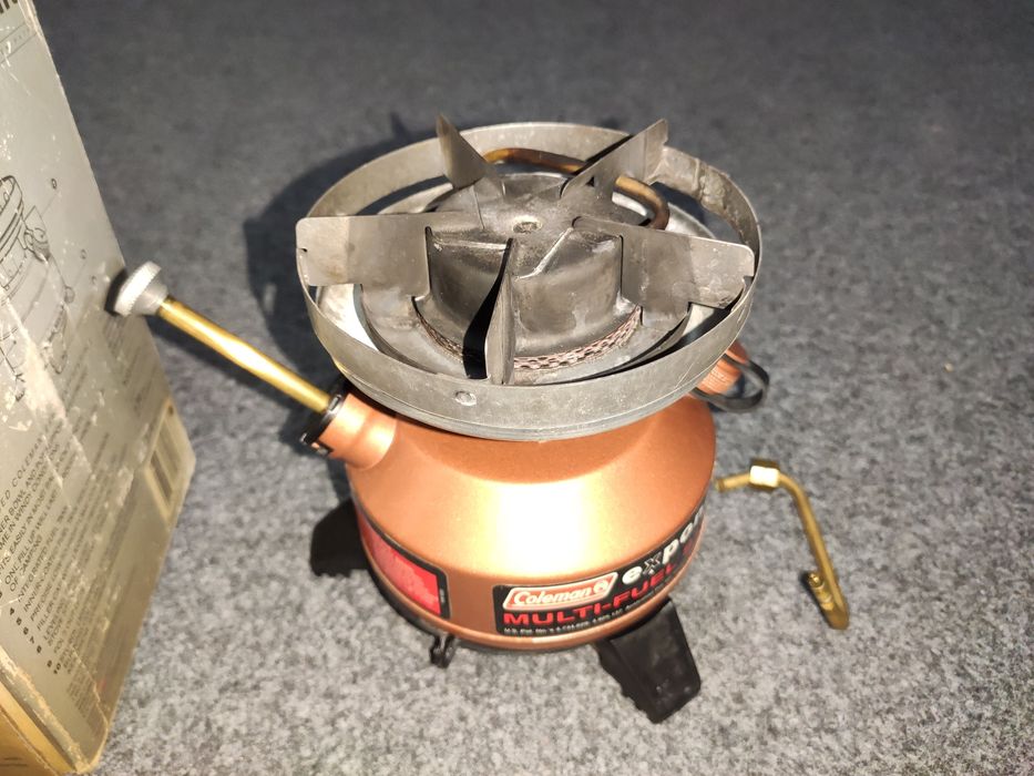 Примус Coleman...