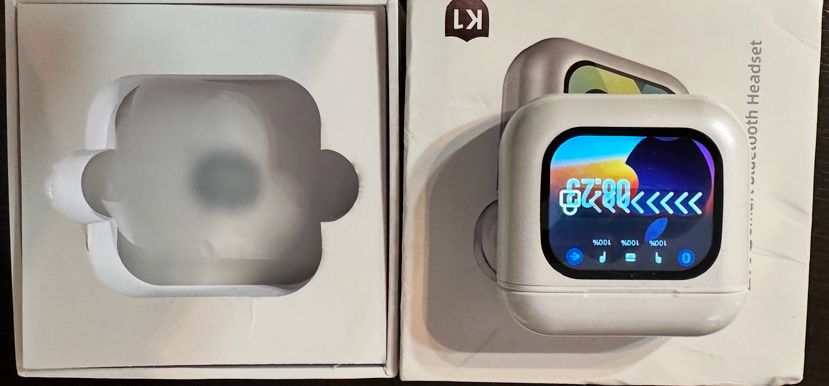 Casti cu Afisaj si Touch