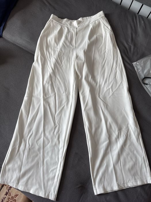 Продам костюм тройка