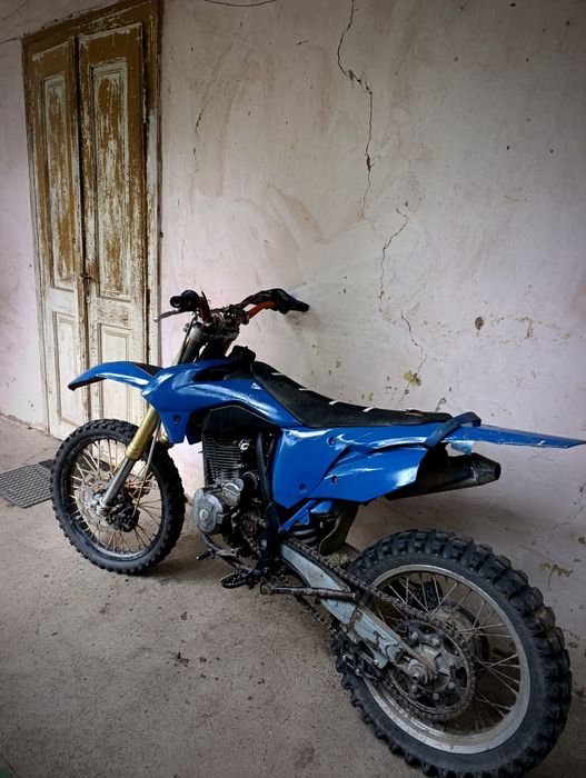 Vând Cross 250cc 4t