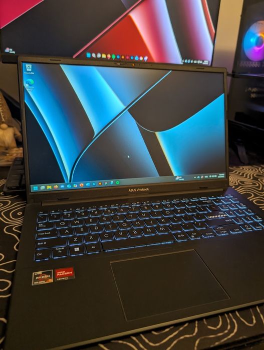 ASUS Vivobook Go 15 - Ryzen 5, 16GB RAM, 512 GB