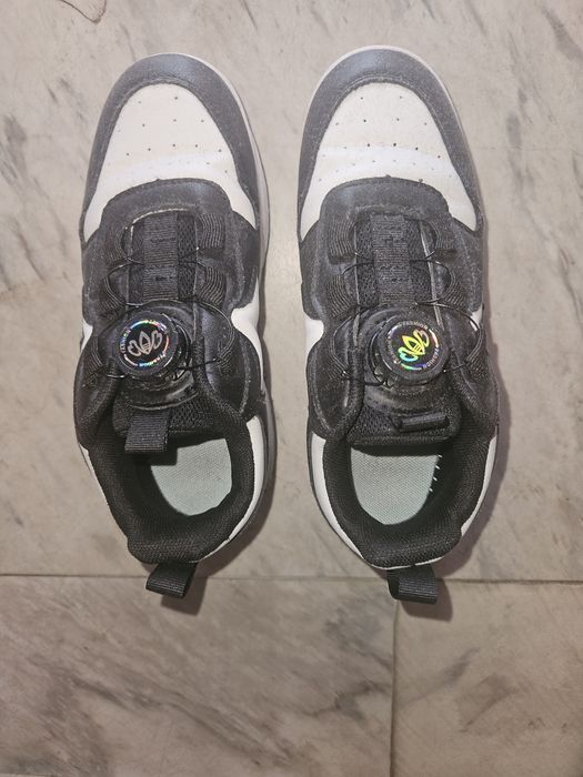 Маратонки с колелца, 34 номер