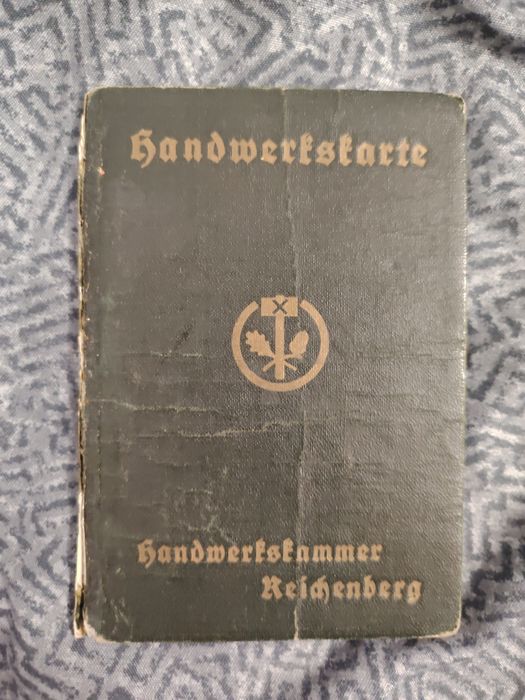 Lot 2 documente WW2 germane: Wehrpaß și Handwerkskarte 1939-1943