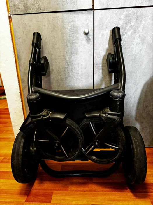 Vând caruț 3 in 1  Venicii