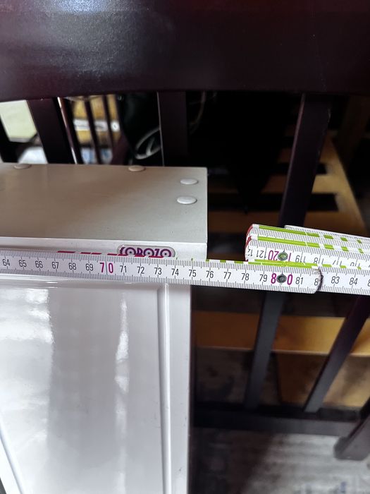 умывальник с зеркалом и полками