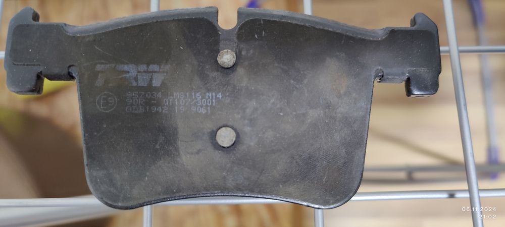 Передние колодки