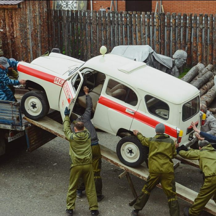 Ретро редкий автомобильи.