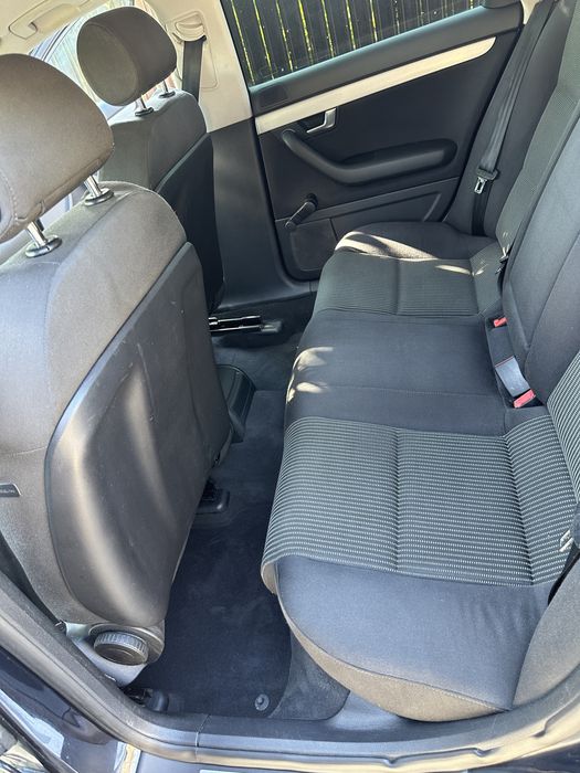 Curatare auto,canapele, saltele prin injectie-extractie