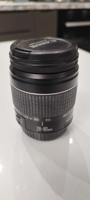 Aparat foto DSLR CANON 450D
