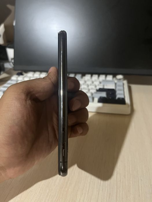 Айфон X или XS.
