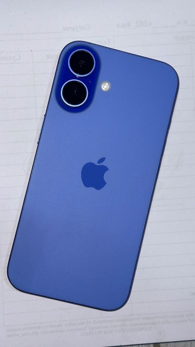 Iphone 16 ( blue )