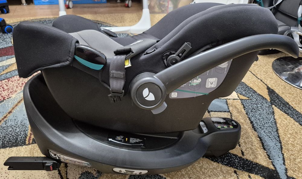 Scaun auto Joie i-snug 2 cu bază isofix