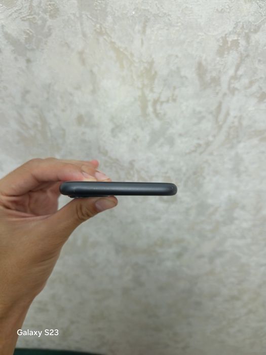 iPhone 11 64гб акб 74%