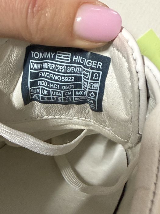 Adidasi Tommy Hilfiger