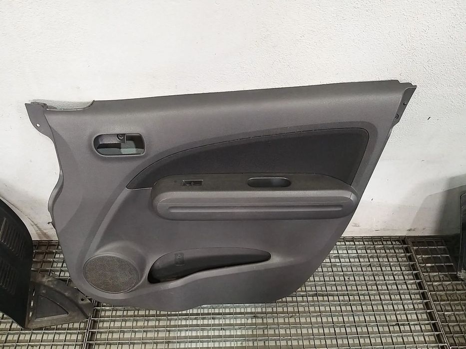 Fata tapiterie usa dreapta fata suzuki splash 8371151k50 8371351k00