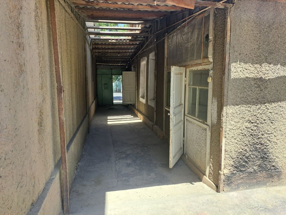 Xovli sotiladi zur joyda joylashgan