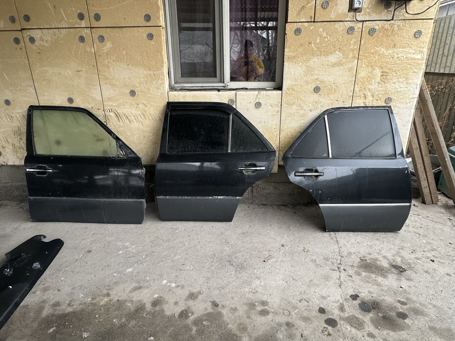 Продам запчасть мерседес 124