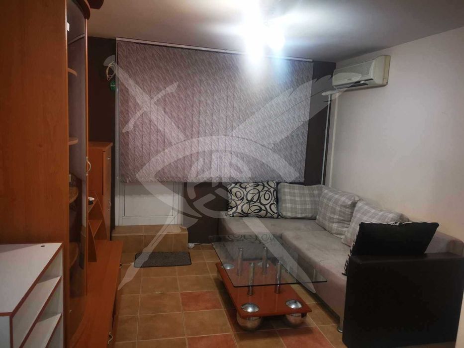 Дава се под наем Едностаен апартамент в Варна, Цветен квартал - 23 кв.м за 200 € - Снимка #1