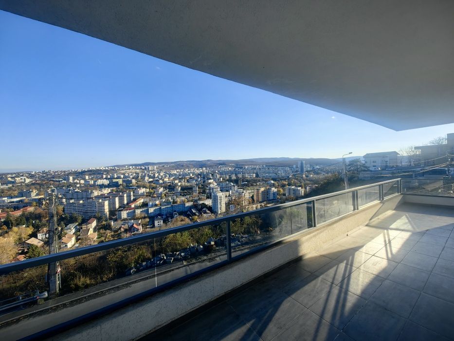 Penthouse de inchiriat strada Uliului