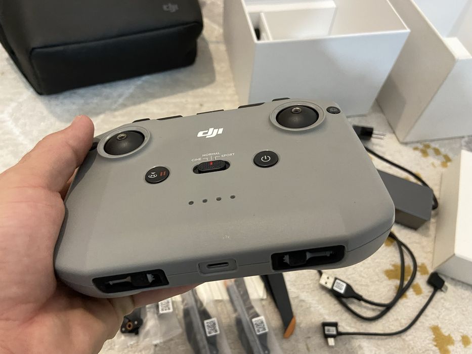 Продам,Dji air 2s