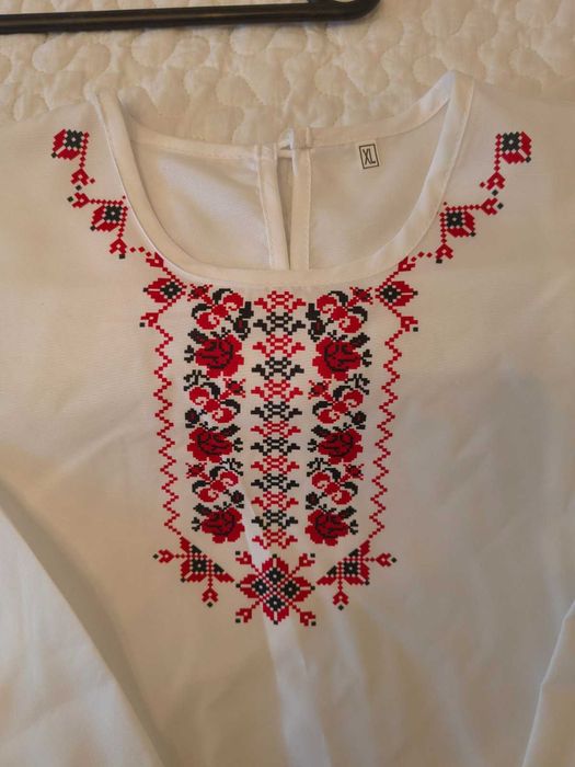 Ново! Народни мотиви. Принт 45 лв.