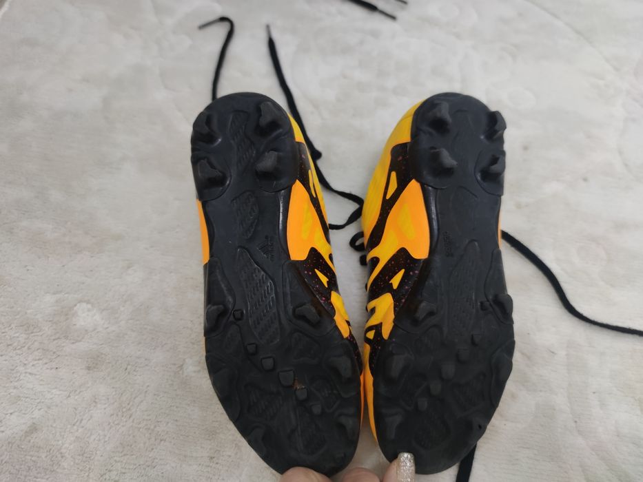 Естествена кожа Футболни бутонки Adidas р-р 31, 32, 33